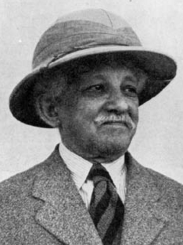 A photograph or illustration of Ludwig Borchardt (1863–1938), the German Egyptologist and architect renowned for discovering the Bust of Nefertiti in 1912. The image captures his scholarly demeanor and connection to one of ancient Egypt’s most iconic artifacts.
